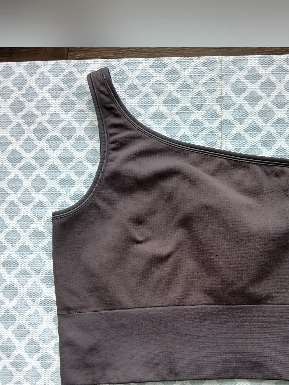 Athleta Aurora Seamless One Shoulder Crop Top Small Athleisure Yoga Dance - Picture 1 of 3